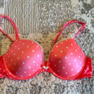 Body by Victoria's Secret Push-up bra size 38B